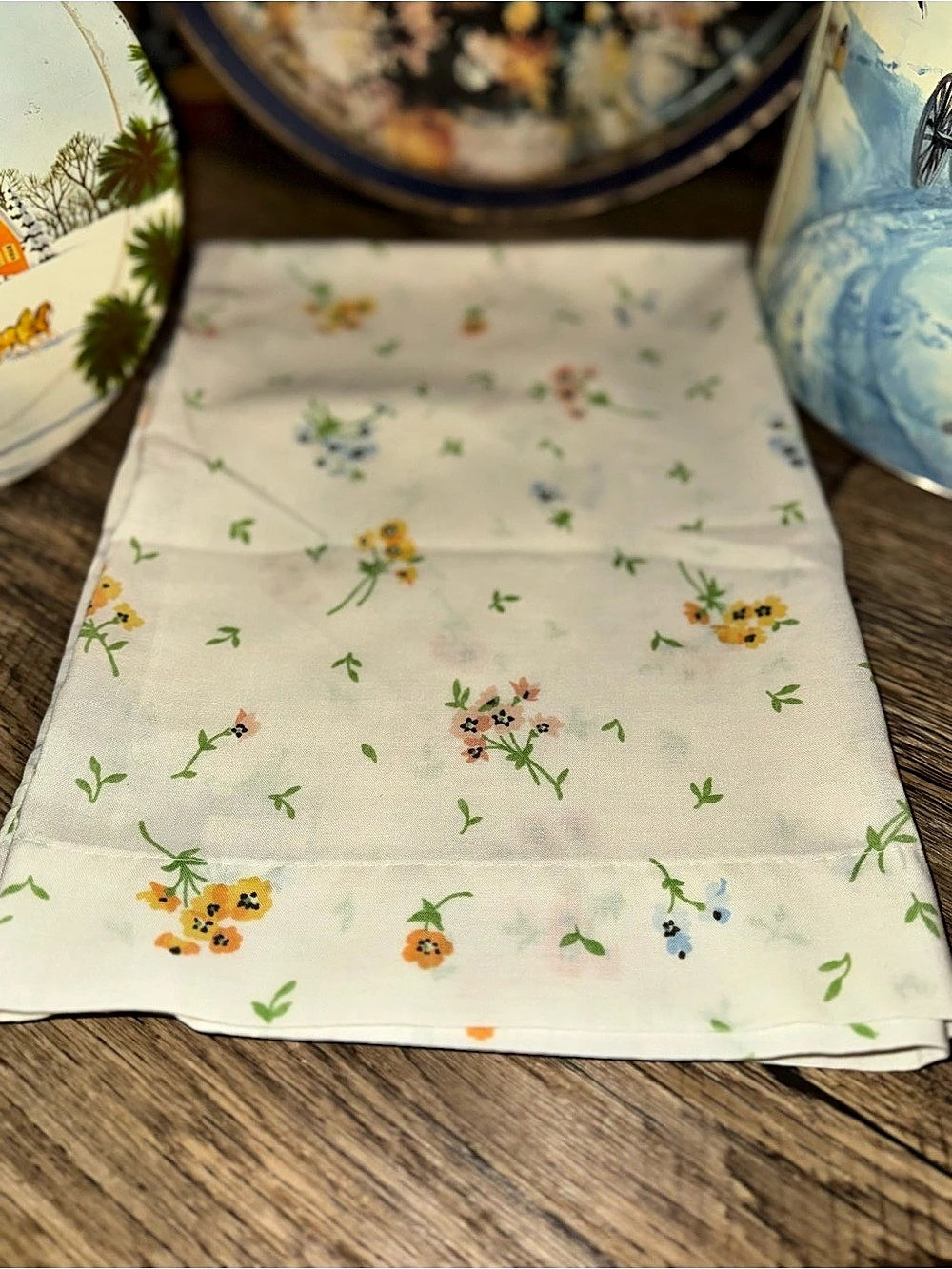 JCPenney Vintage Floral Muslin Permanent Press Standard Pillowcase
